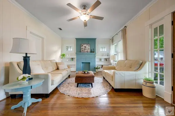 2512 Olive ST, Texarkana, TX 75503