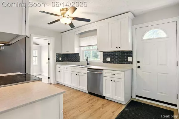 2121 Chesley Drive, Sterling Heights, MI 48310