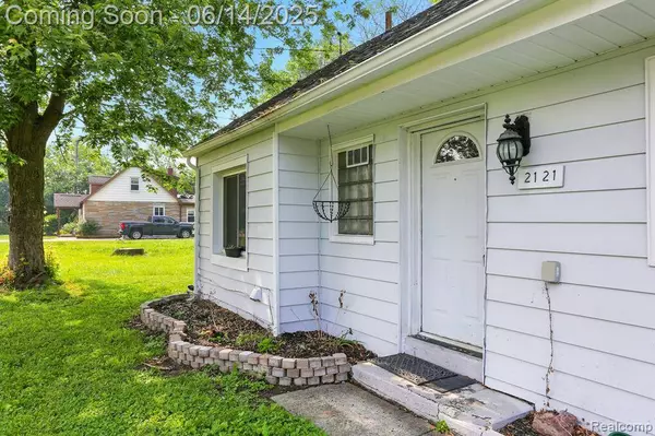 2121 Chesley Drive, Sterling Heights, MI 48310