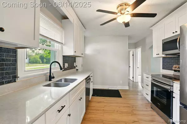 2121 Chesley Drive, Sterling Heights, MI 48310