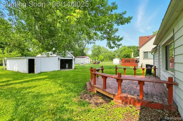 2121 Chesley Drive, Sterling Heights, MI 48310