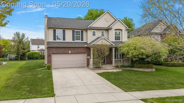 14257 Red Pine DR, Sterling Heights, MI 48313