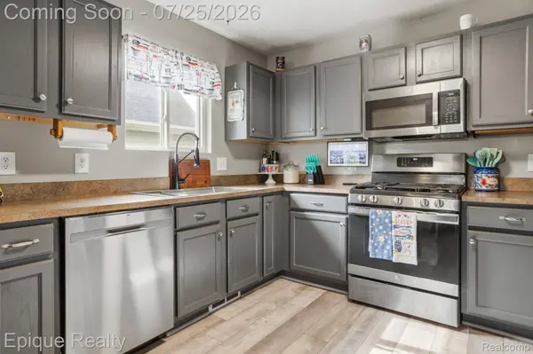32201 Chatham ST, New Haven Village, MI 48048