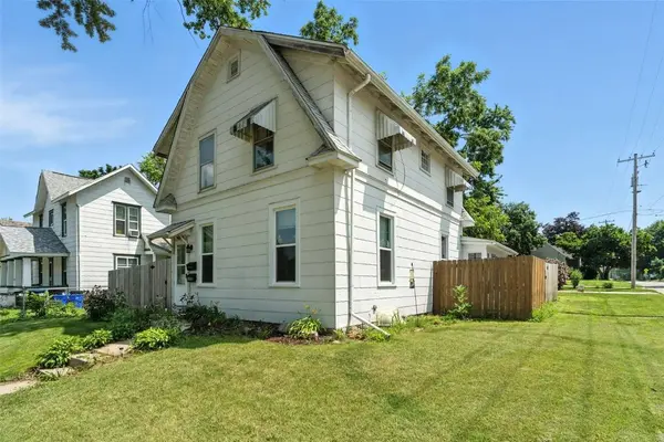 1007 11th ST, Marion, IA 52302