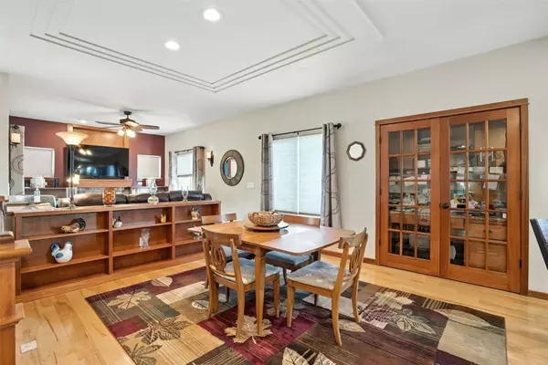 7032 Waterview DR SW, Cedar Rapids, IA 52404