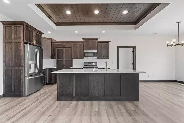 3115 Peregrine CT SE, Cedar Rapids, IA 52403