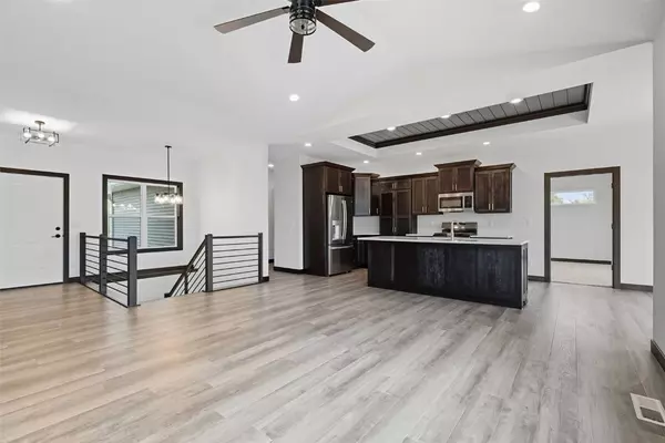 3115 Peregrine CT SE, Cedar Rapids, IA 52403