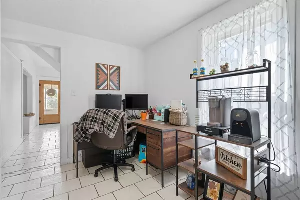 430 9th ST, Marion, IA 52302