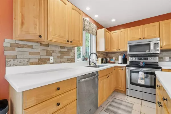 420 Woodbine DR, Marion, IA 52302