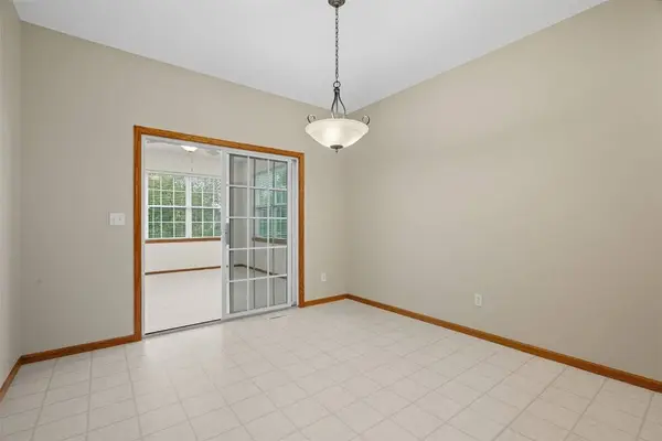 2977 Somerbrook LN, Marion, IA 52302