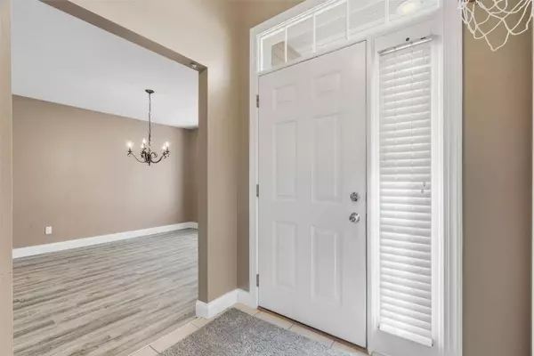 420 Woodbine DR, Marion, IA 52302