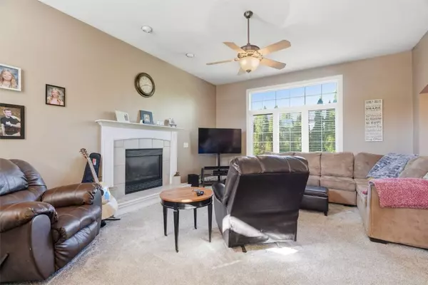 420 Woodbine DR, Marion, IA 52302