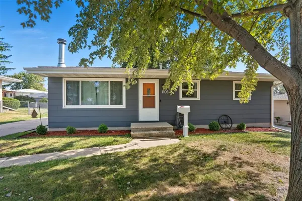 1105 S 15th ST, Marion, IA 52302