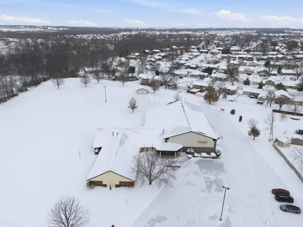 1700 Boyson RD NE, Cedar Rapids, IA 52402