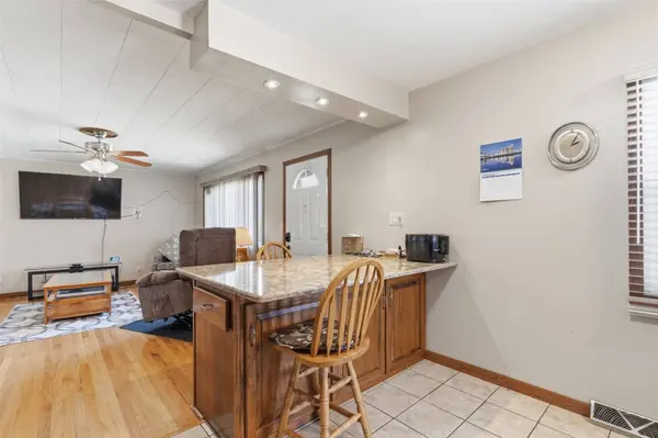 155 Oklahoma AVE SW, Cedar Rapids, IA 52404