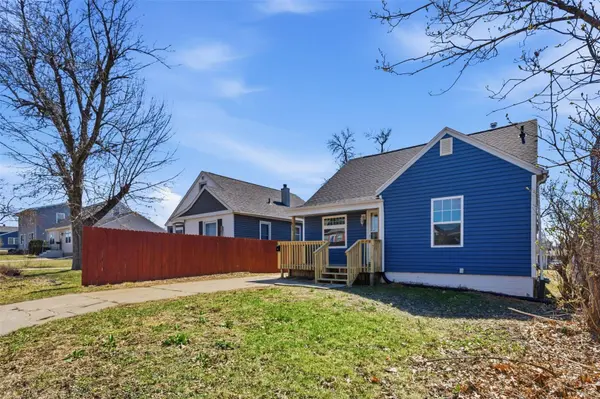 423 41st ST NE, Cedar Rapids, IA 52402