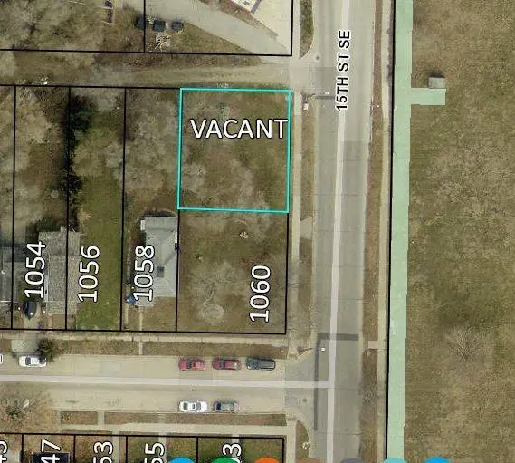 1060 10th ST SE, Cedar Rapids, IA 52401