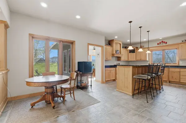 2502 River Run CT, Cedar Rapids, IA 52411