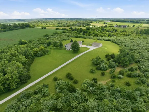 3451 Pleasant Creek RD, Palo, IA 52324