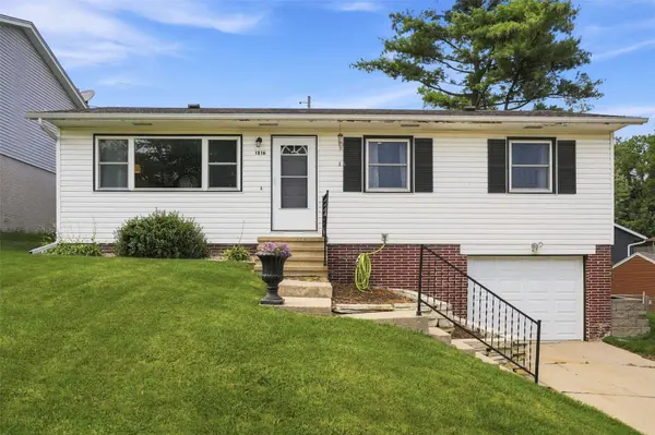 1816 Garry AVE NW, Cedar Rapids, IA 52405