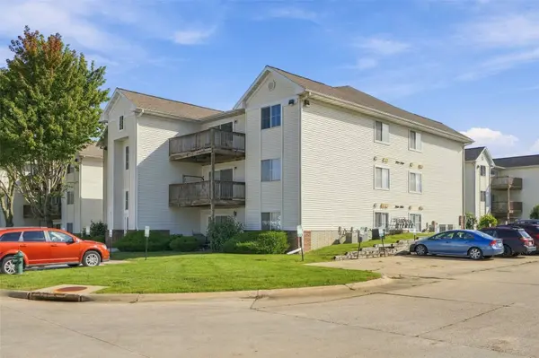 4627 1st AVE SW #11, Cedar Rapids, IA 52405