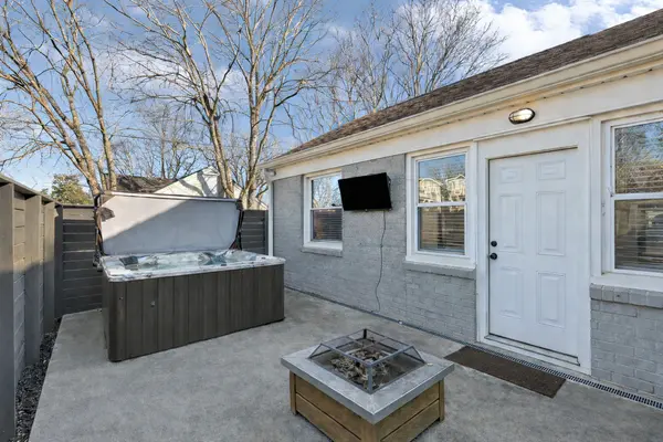 1709 Porter Rd #A, Nashville, TN 37206-1215