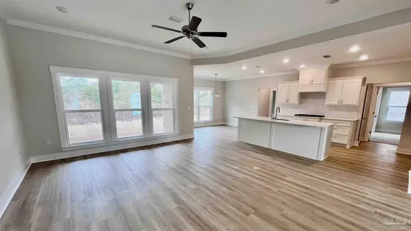 6475 Ledgestone Ct, Pensacola, FL 32526