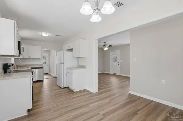 8140 House St, Pensacola, FL 32534