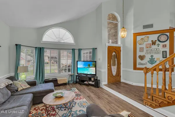 3016 E Fairway Drive, Brandon, MS 39047