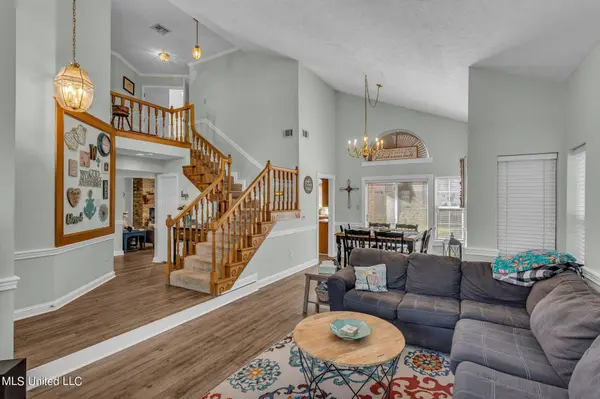 3016 E Fairway Drive, Brandon, MS 39047