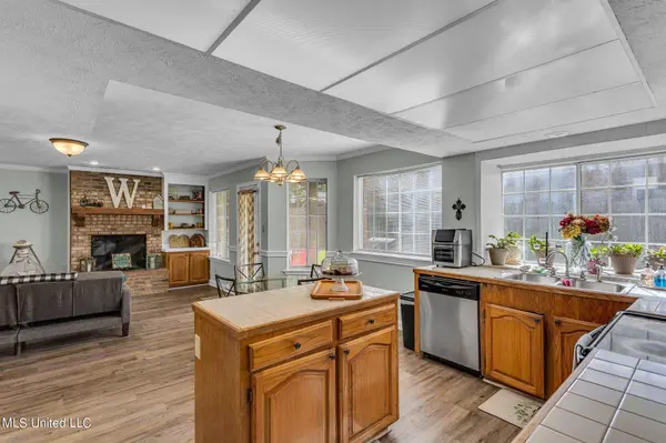 3016 E Fairway Drive, Brandon, MS 39047
