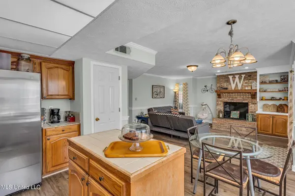 3016 E Fairway Drive, Brandon, MS 39047