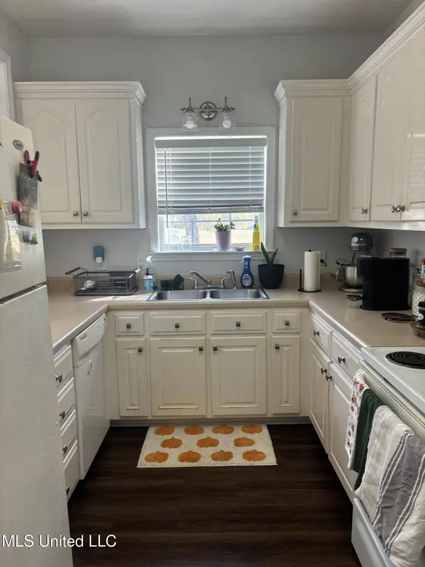 1306 Saint Andrews Lane, Starkville, MS 39759