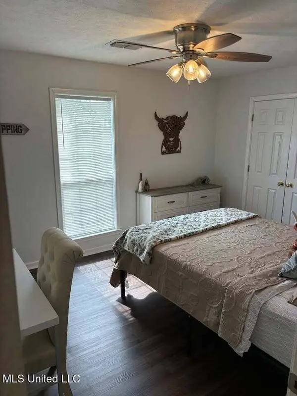 1306 Saint Andrews Lane, Starkville, MS 39759