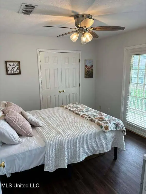 1306 Saint Andrews Lane, Starkville, MS 39759