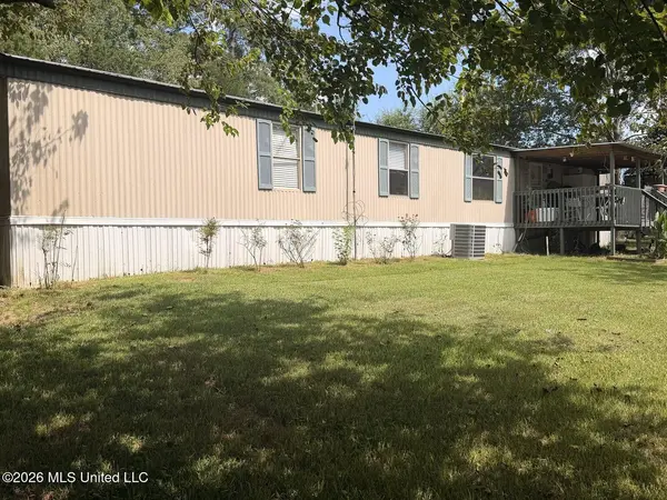 13 Douglas Circle, Sontag, MS 39665