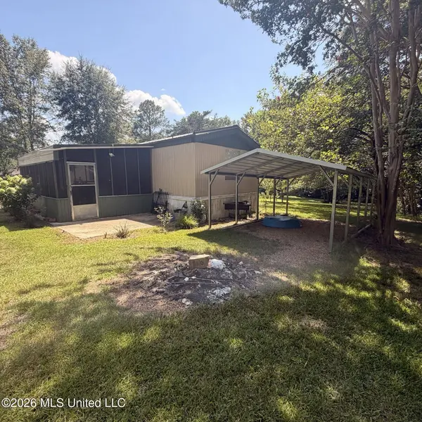 13 Douglas Circle, Sontag, MS 39665