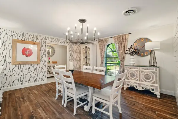 Explore Columbia MS homes for sale like 1704 Ridgewood Dr with Melissa Minuti of Epique Realty. Renovated, spacious, and move-in ready