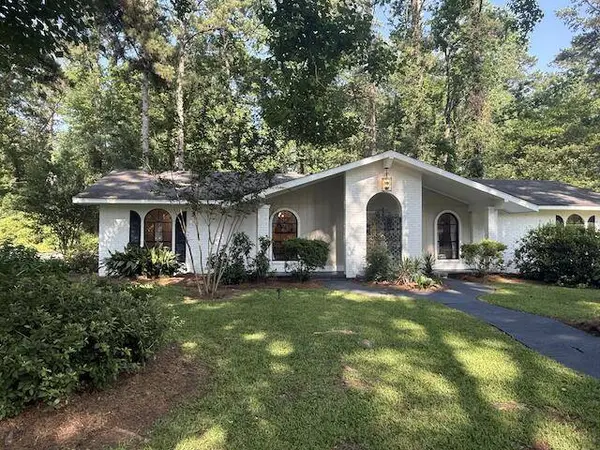 1704 Ridgewood Dr., Columbia, MS 39429