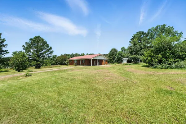 363 McNease Rd, Bassfield, MS 39421