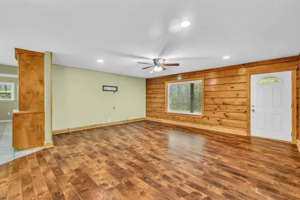 53 Gibson-Sanford Ln., Columbia, MS 39429