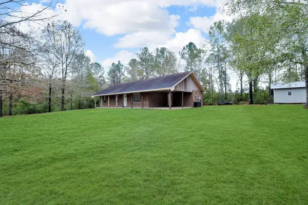 53 Gibson-Sanford Ln., Columbia, MS 39429