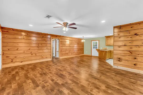 53 Gibson-Sanford Ln., Columbia, MS 39429