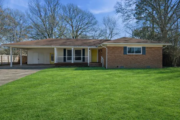 1620 Orchard Dr., Columbia, MS 39429