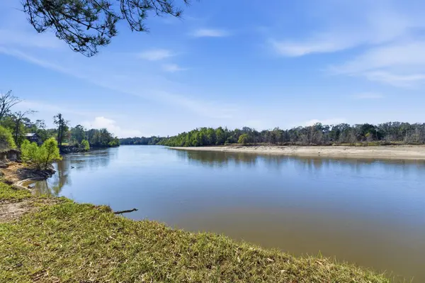 435 Highway 43, Columbia, MS 39429