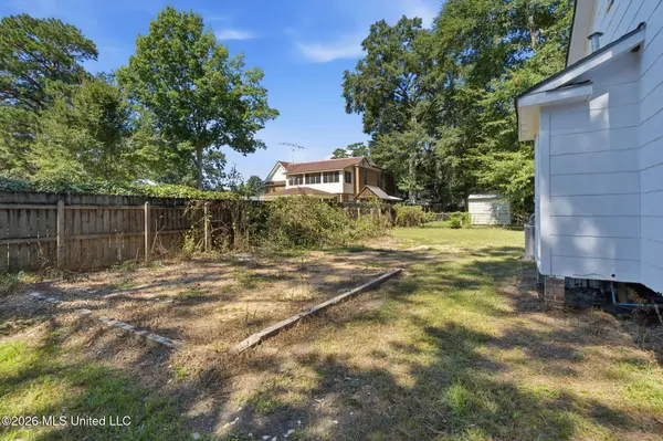 807 Central Avenue, Columbia, MS 39429