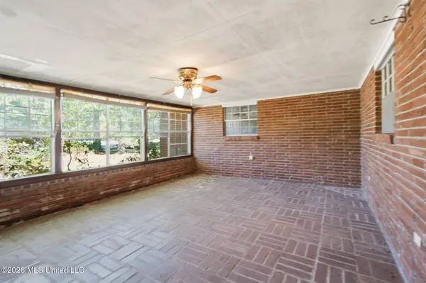 1806 Ridgewood Drive, Columbia, MS 39429
