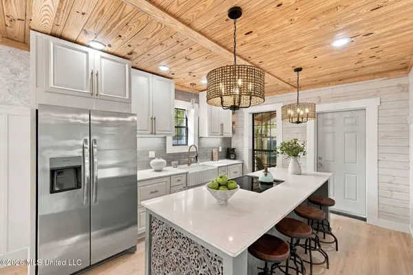 1119 West Avenue, Columbia, MS 39429