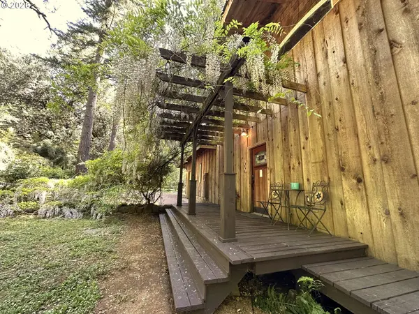 14940 GLENN CREEK LN, Coos Bay, OR 97420