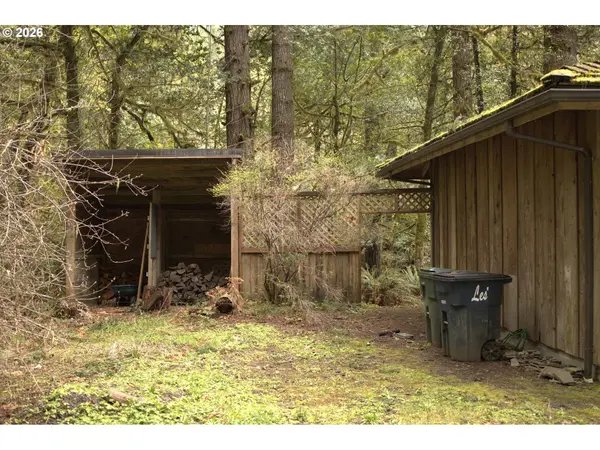 14940 GLENN CREEK LN, Coos Bay, OR 97420